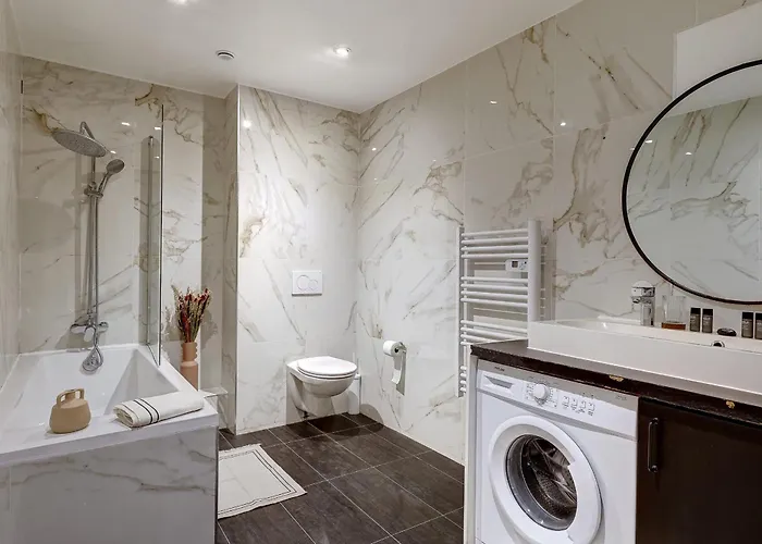 Sejour Parisien D'exception Pour 8 Personnes