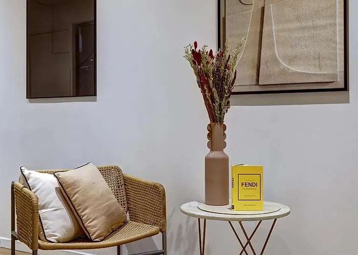 Sejour Parisien D'exception Pour 8 Personnes